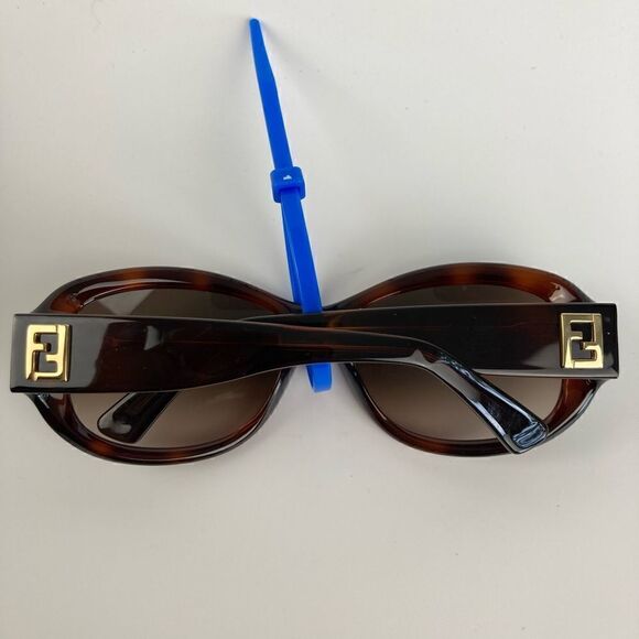 Fendi Sunglasses  - Picture 4 of 8